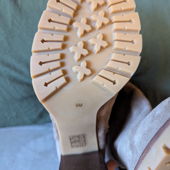 Tory Burch Beige Suede Ankle Booties - Picture 6 of 6